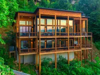 Stunning Lake and Mountain Views - Breathtaking Modern Retreat
