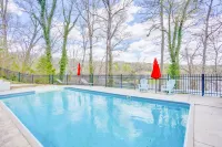 Stunning Retreat - Spa, Fireplace, Lake Views, Pool, Kayak Hotel a Soddy-Daisy