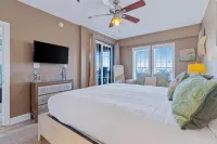 Scenic Gulf View and Private Beach Access - Gorgeous Tranquil Haven