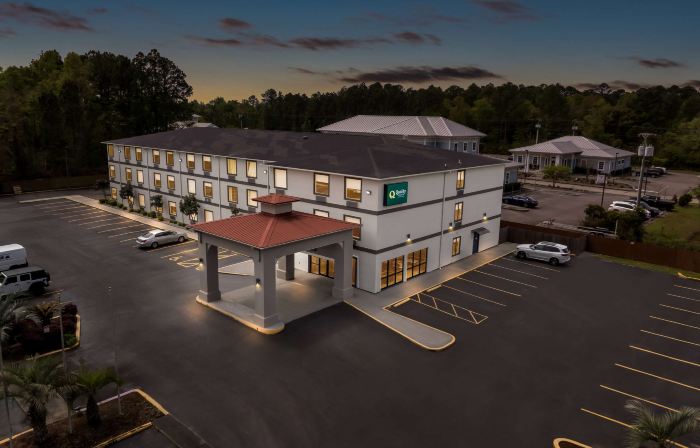 Quality Inn & Suites Biloxi - Ocean Springs