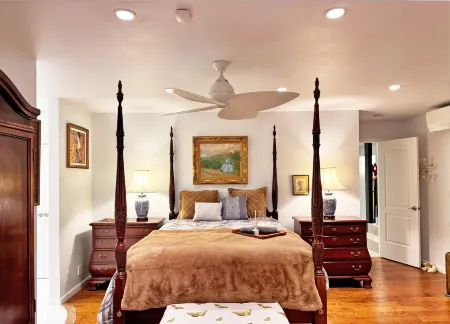 Spectacular Lake Views and Spacious Comfort - Stunning Tahoe Escape