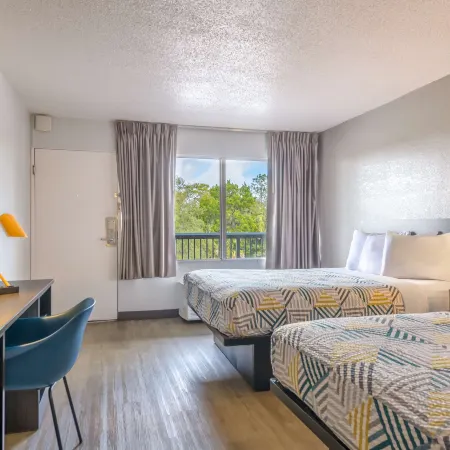 Motel 6 Spring Hill, FL - Weeki Wachee