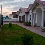 4 Bedrooms Family House Sakumono Hotels in Sakumono