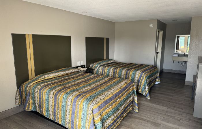 Nola Inn & Suites