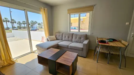 Beach Love Apartment Отели в г. Pyla