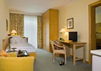 Hotel Dein Franz - Bistro, Kaffeebar & Outdoor-Lounge - - breakfast