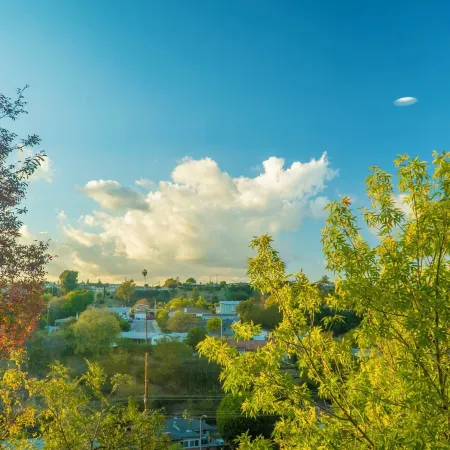 Monterey Park Retreat: Spectacular Views & Comfort Отели рядом с достопримечательностью «Монтерей Парк Рекреэйшен»