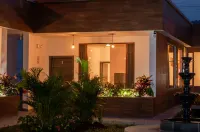 Toucan Platinum Suites Aparthotel