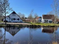 Spacious Home with Garden Near Langweerder Wielen - Homestays