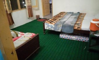 Zahoor Hotel and Restaurant