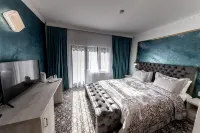 Suru Hotel & Restaurant Hotels in Буштень