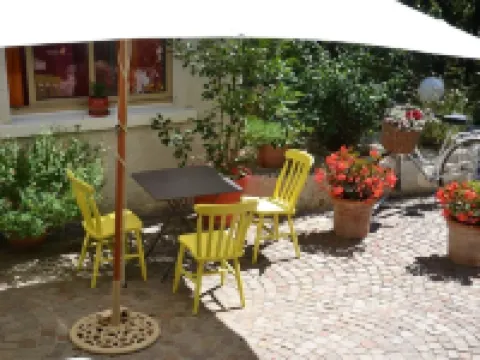 拉德萬尼爾旅館