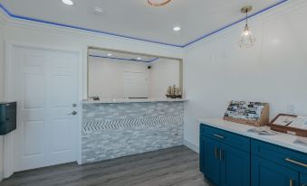 Sea Air Inn & Suites - Downtown - Restaurant Row