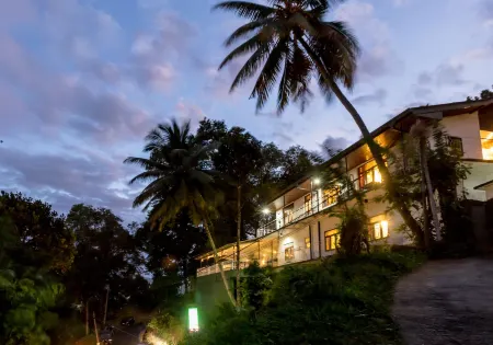 Tamarind Tree Inn.
