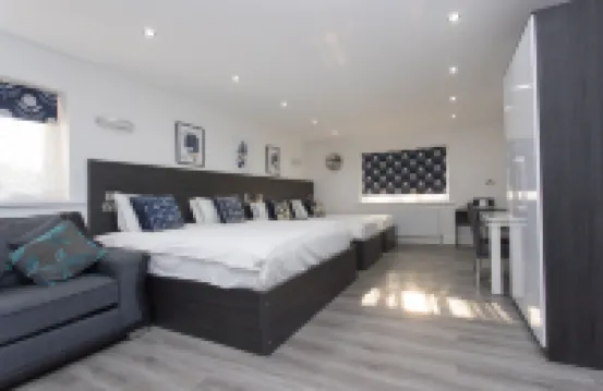 Legoland Heathrow Windsor Apartment Hotel