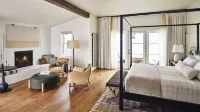 The Inn at Mattei's Tavern, Auberge Collection - parking