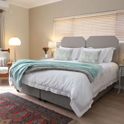 Paperbark Manor Hotels near N1 City