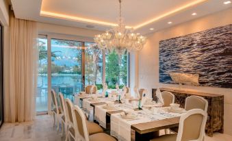 Beachfront Villa Seven Sins with Pool
