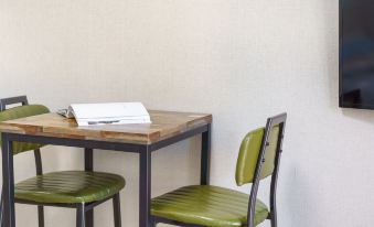 Goseong Gamnamu Pension