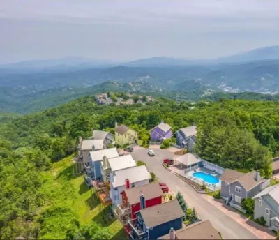 2 Master Suites - Phenomenal Views - Alpine Summit
