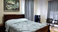 Pack Train Inn Отели в г. 