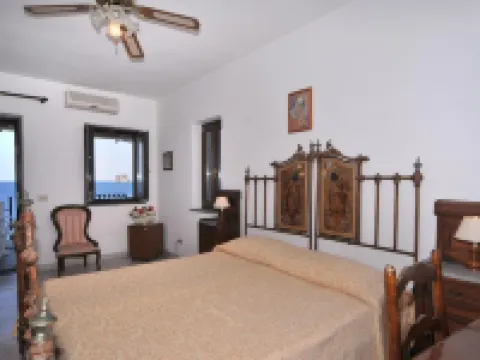 Hotel Villaggio Stromboli - Isola di Stromboli Hotels in Lipari