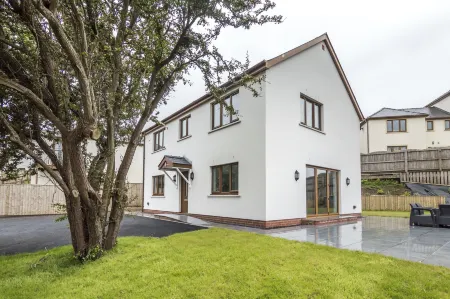 Martello View - 3 Bedroom - Llanreath Отели в г. Пемброк-док