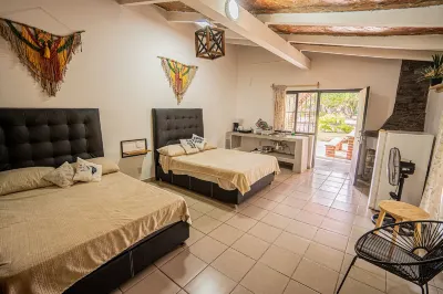 Roca Azul Hôtels à : Chantepec
