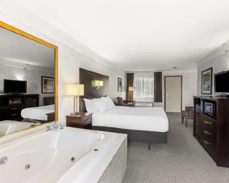 Quality Inn Lakefront Hotels in Mackinac County