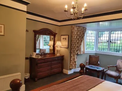 The Radnorshire Arms Hotel Отели в г. Лустон