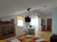 Apartments Vala Hotels in Vinisce
