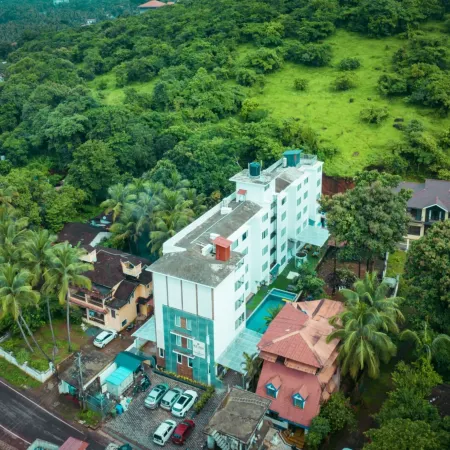 Hue Guh the Porto Candolim