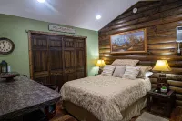 The Lil House