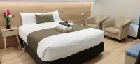 Elm Motel Hotels near Harvey Norman Bendigo