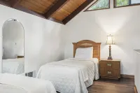 Petit Crest Villas Hotels in Pickens County