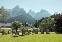 Hotel Plank Hotels in Siror