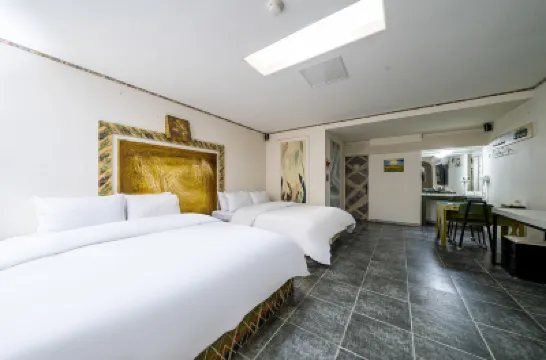 Aria Hotel Pyeongtaek 平沢プレミアムアウトレット PPOアイパークモール周辺のホテル