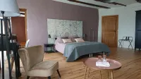 Gîtes & Chambres d'hôtes Peyrecout Hotel a Laparrouquial