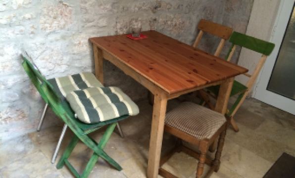 Voltera Apartments in Betina Old Town, with Parking Nearby