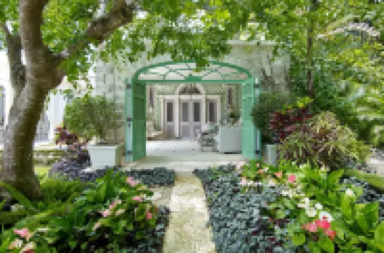 Leamington Pavilion by Blue Sky Luxury Hotel di 