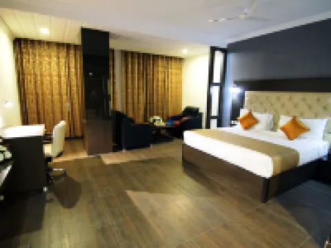 Hotel Trinetar Gardens Hotels in Samba