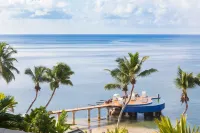 Coco de Mer Hotel and Black Parrot Suites - Ocean View