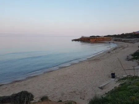 Casa D Irene Near Airport Beach Отели в г. Артеми