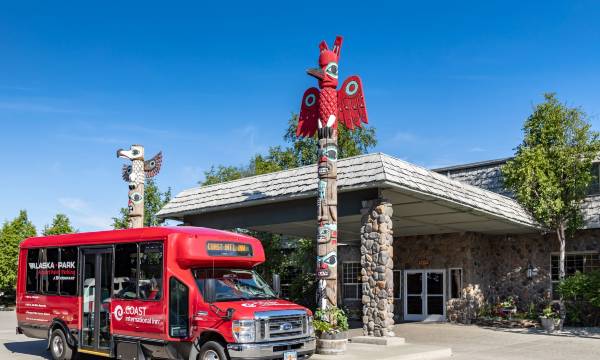 Coast Inn at Lake Hood
