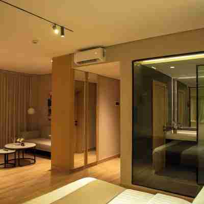 The Blowfish Hotel Rooms