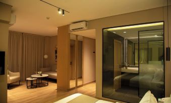 The Blowfish Hotel