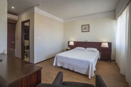 Hotel Sete Cidades Отели в г. Понта-Делгада