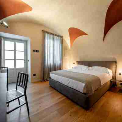 Relais San Vigilio Al Castello Rooms