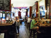 The Flying Pig Downtown Hotels near حي ريد لايت