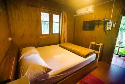 Talaungjit Resort & Garden Hotels in Ron Phibun District